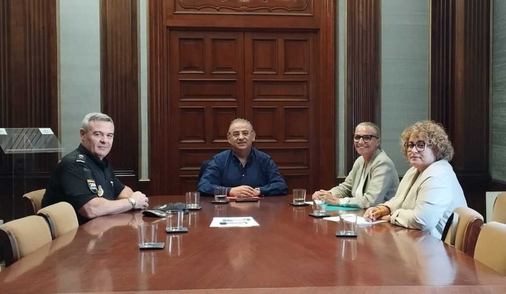 reunion subdelegacion gobierno fehm.jpg